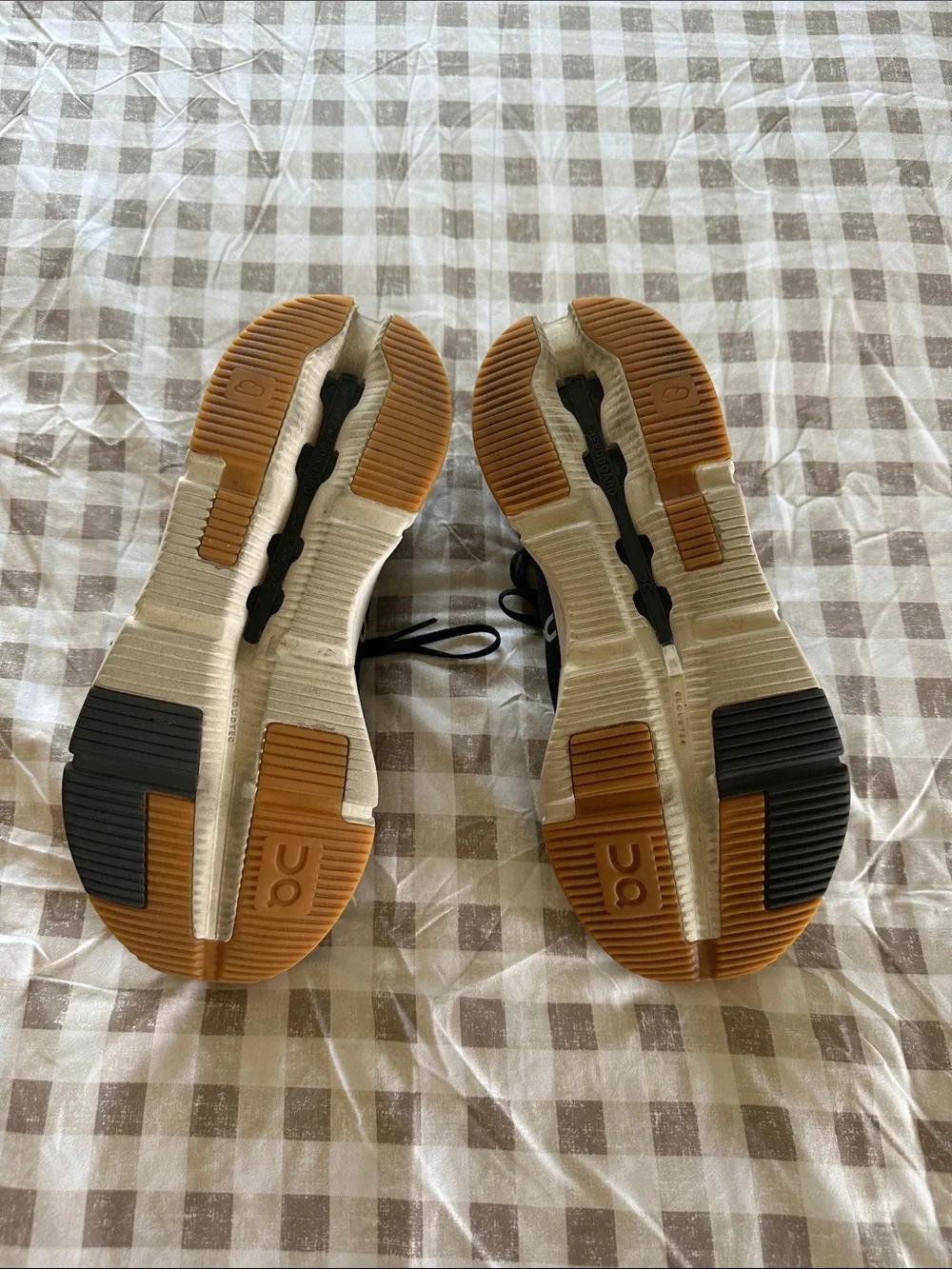 On Running Black Mesh Sneakers with White Midsole and Gum Outsole